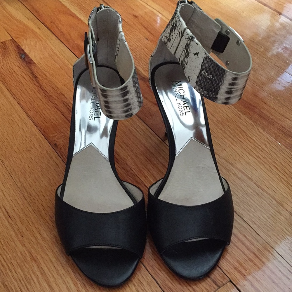 Snake skin michael kors heels